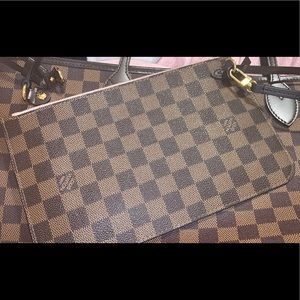 Neverfull MM Pouch